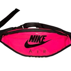 HOT PINK NIKE FANNY PACK